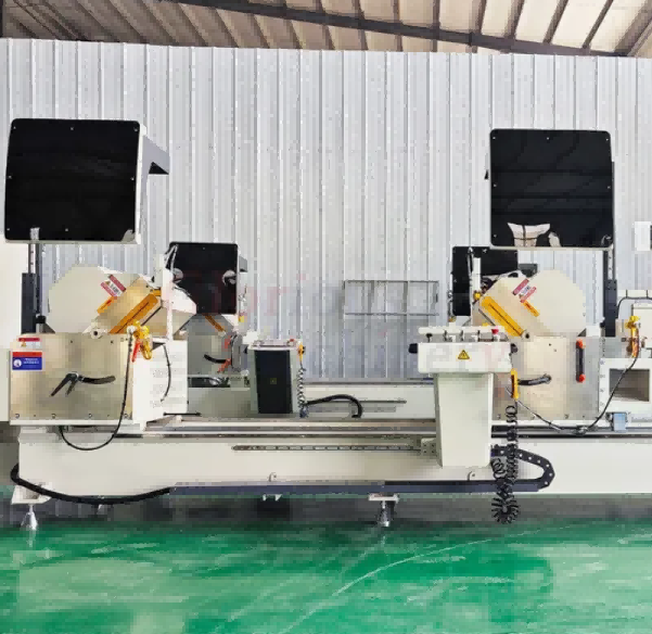 550 CNC Micro-Toleance Internal Swivel Mitre Saw