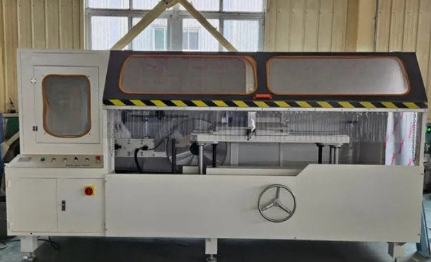 Industrial Grade Heavy Duty Curtain Wall Notching Saw